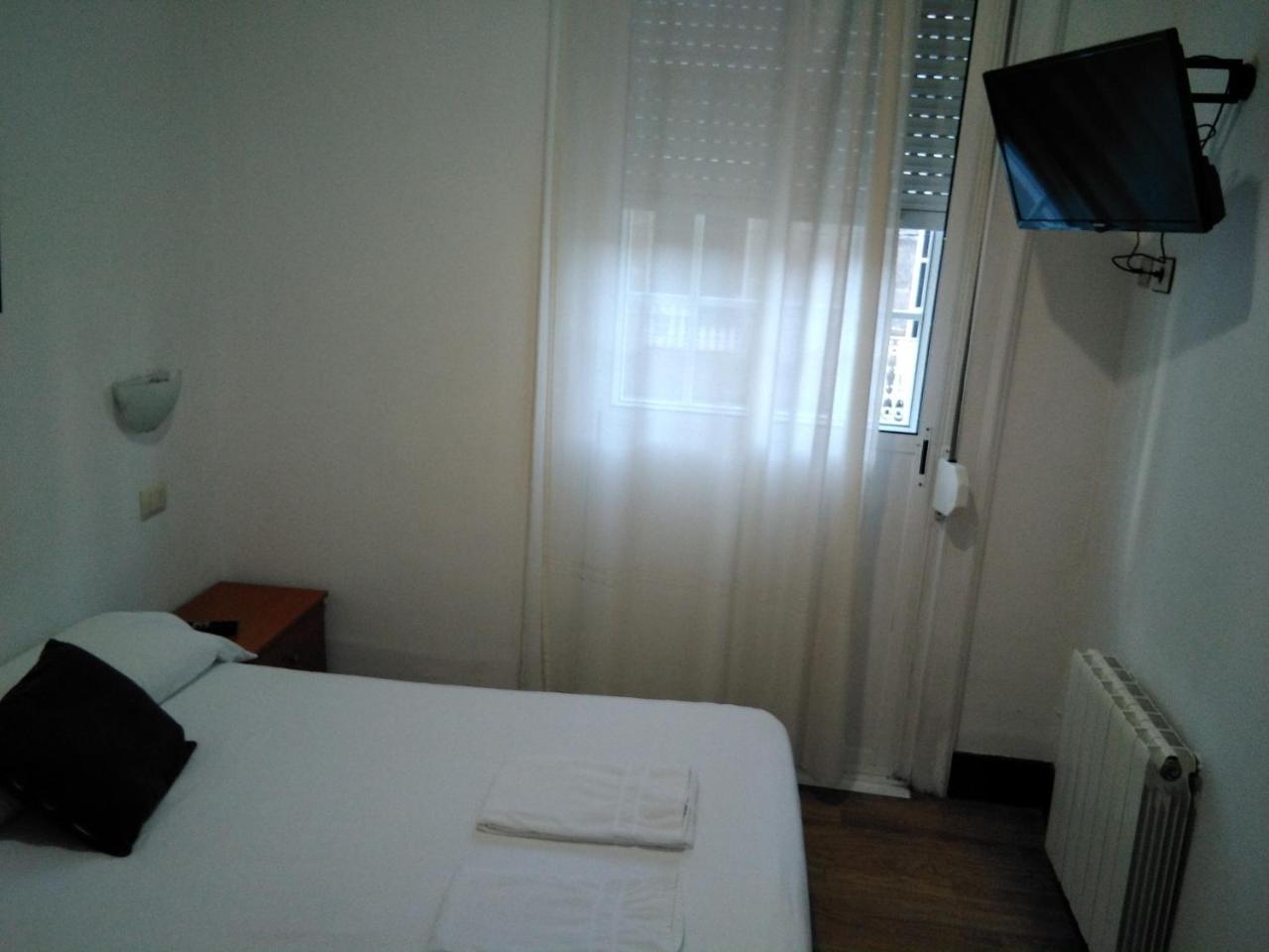 Hostal Ancla Dorada Віго Екстер'єр фото