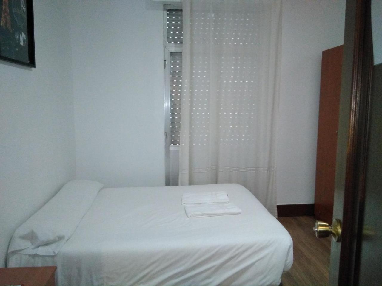 Hostal Ancla Dorada Віго Екстер'єр фото