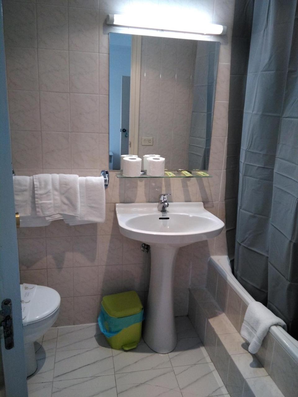 Hostal Ancla Dorada Віго Екстер'єр фото